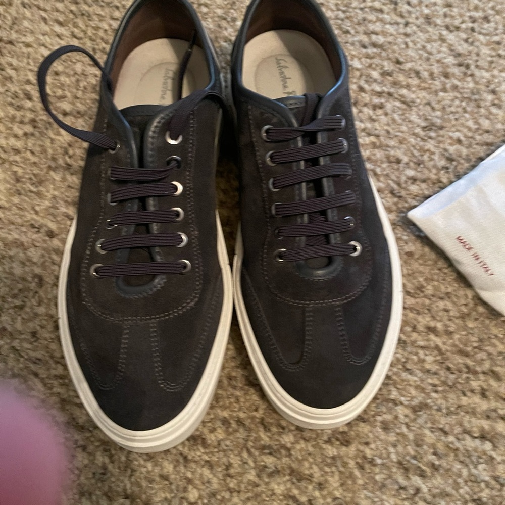 Mens salvatorre ferragamo sneakers - Picture 2 of 10